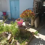 With Entrance From Yard Near To Larnaca Homestay